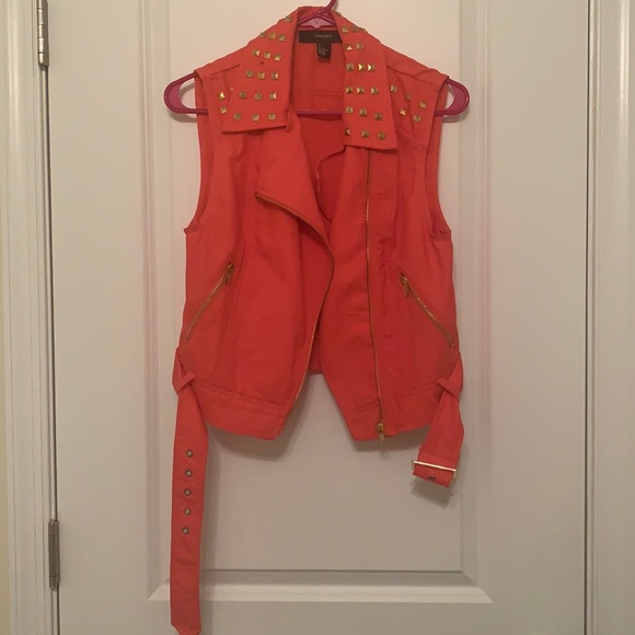 Coral Zip up vest - Picture 1 of 3